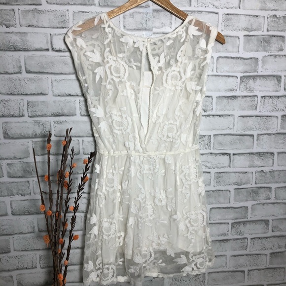 Hollister floral mini lace dress size M - Picture 7 of 12